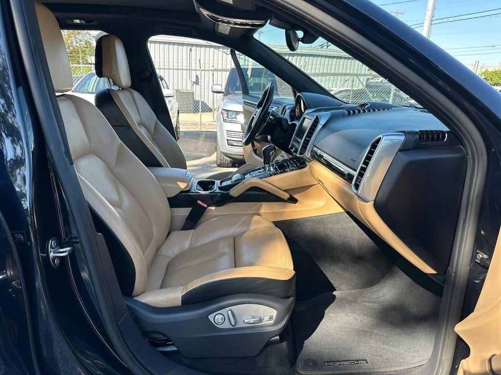 Porsche Cayenne AWD 4dr S E-Hybrid 2016