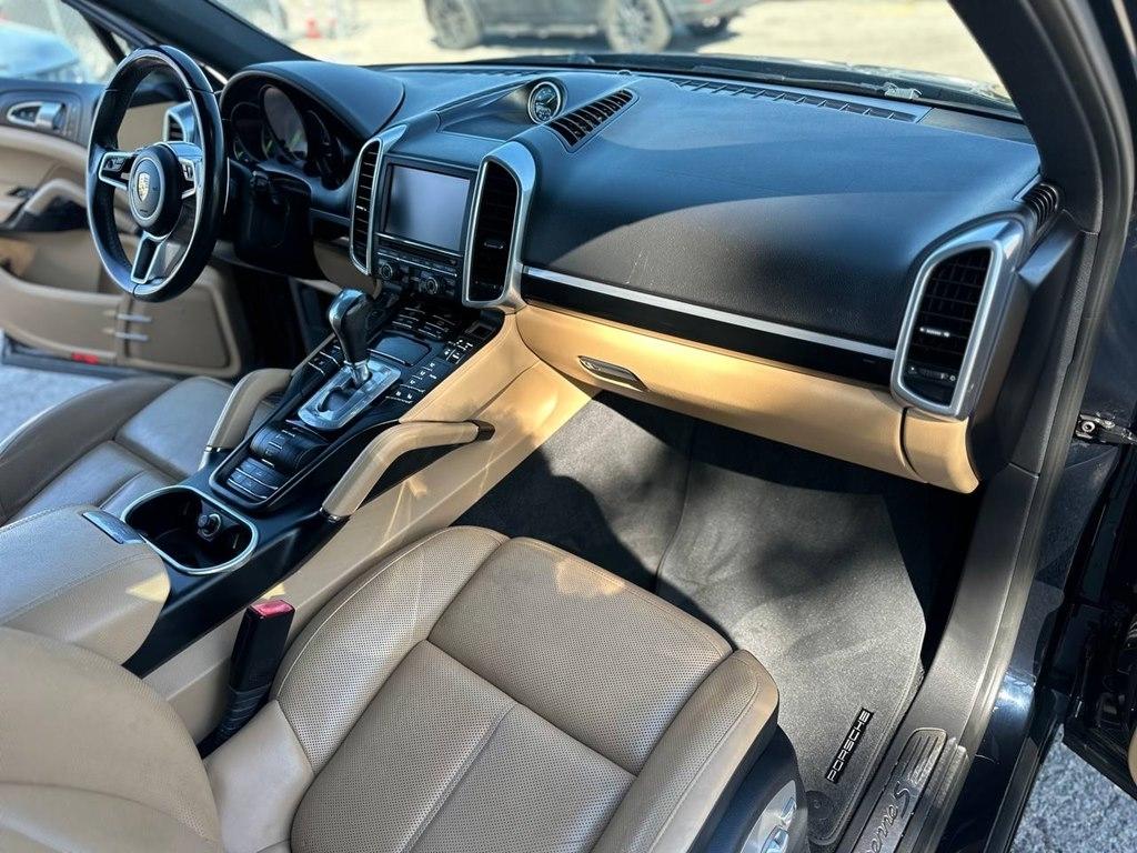 Porsche Cayenne AWD 4dr S E-Hybrid 2016