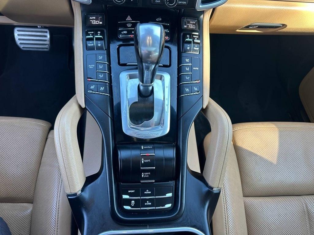 Porsche Cayenne AWD 4dr S E-Hybrid 2016