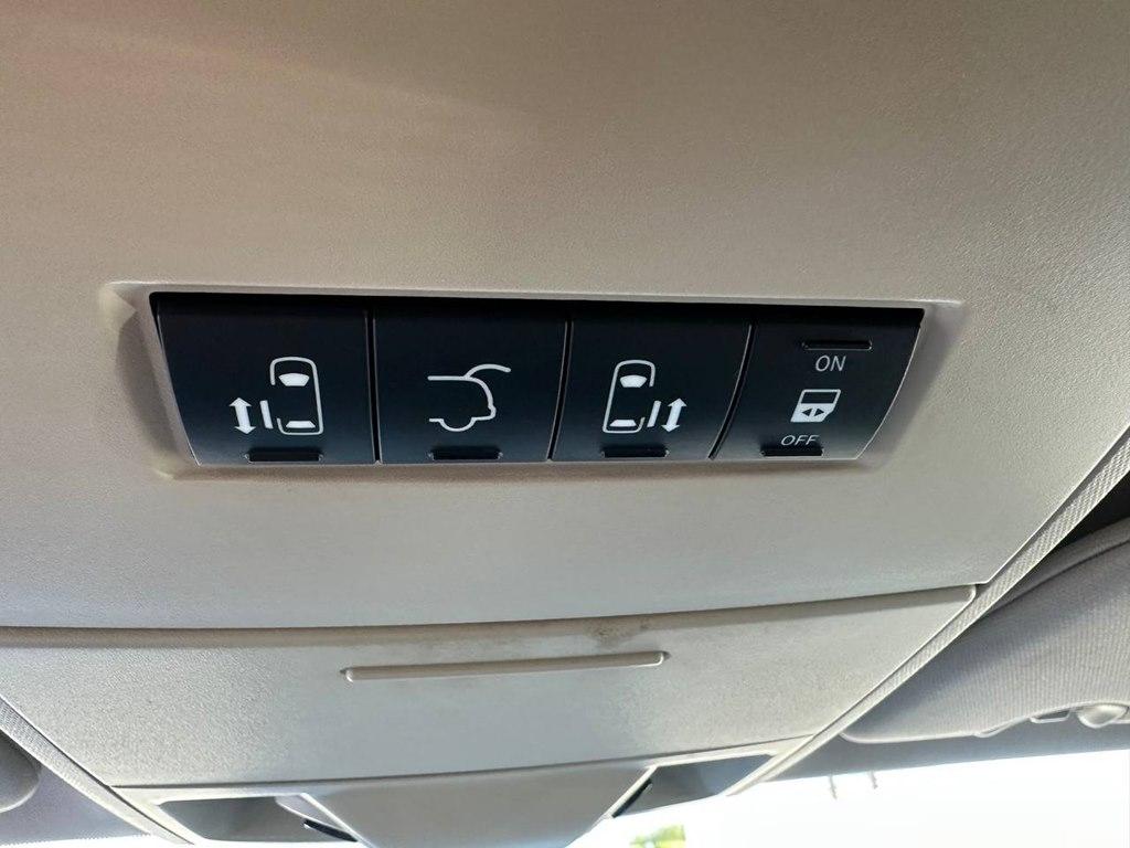 Chrysler Town & Country 4dr Wgn Touring 2013