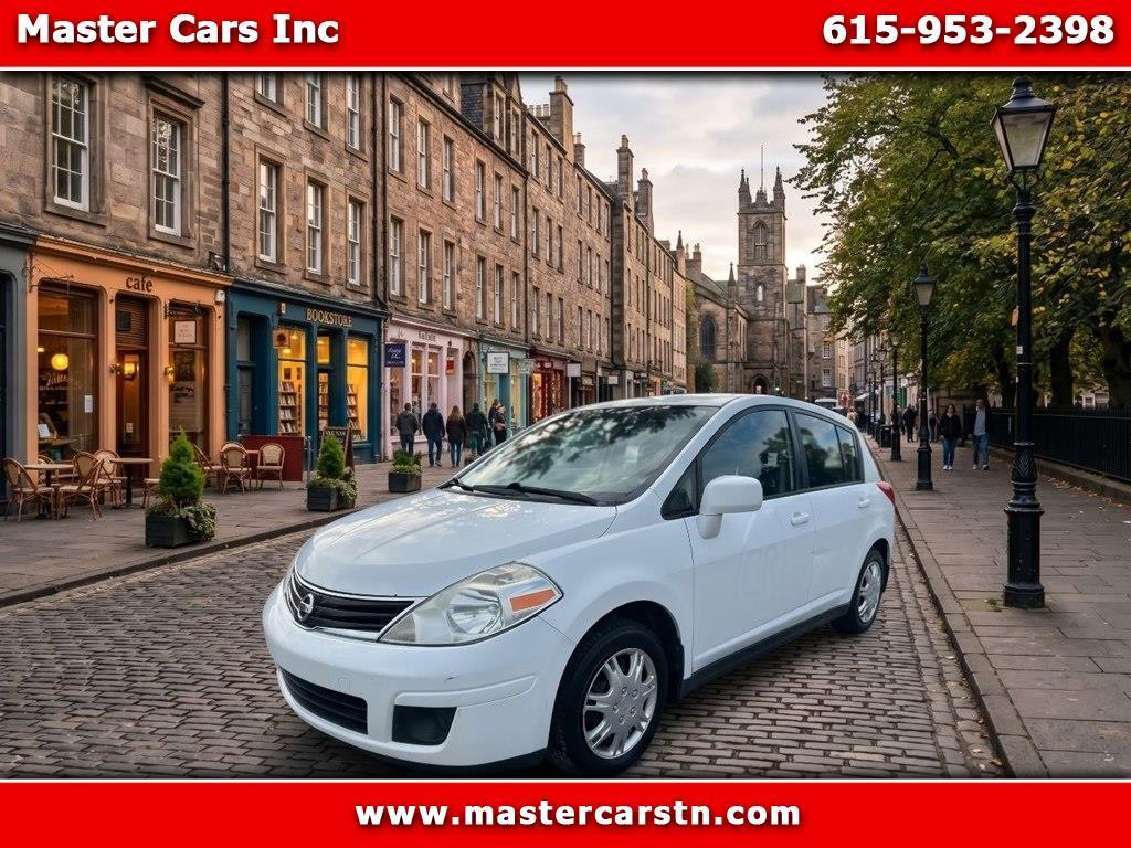 Nissan Versa 5dr HB Auto 1.8 S 2012