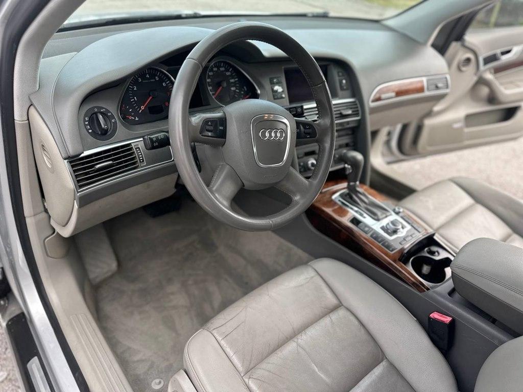 Audi A6 4dr Sdn 3.2L quattro Auto 2006