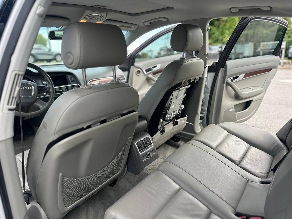 Audi A6 4dr Sdn 3.2L quattro Auto 2006