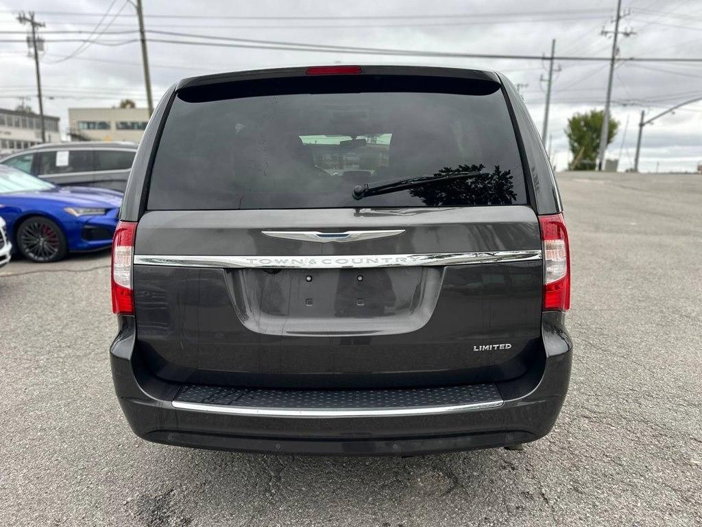 Chrysler Town & Country 4dr Wgn Limited 2015