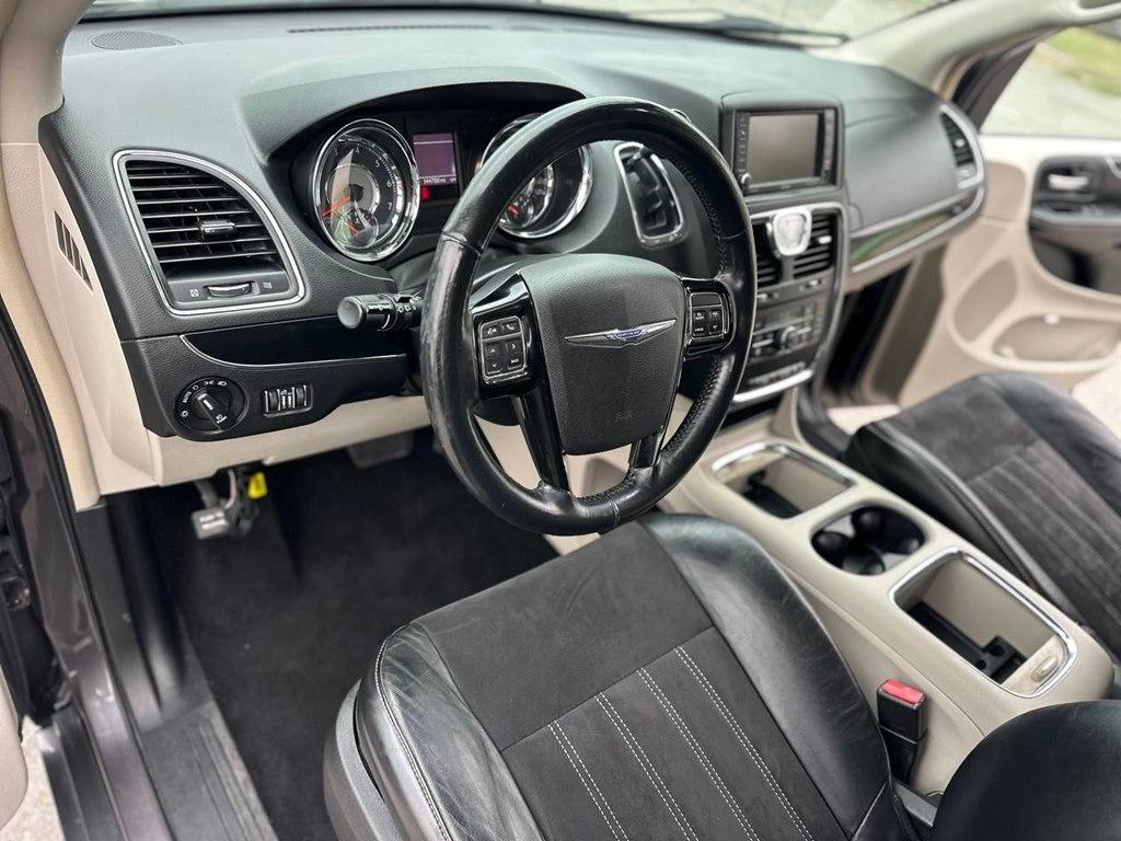 Chrysler Town & Country 4dr Wgn Limited 2015