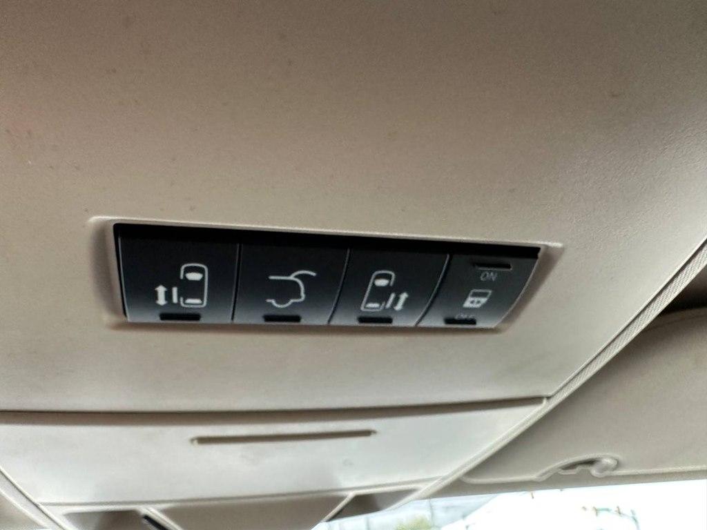 Chrysler Town & Country 4dr Wgn Limited 2015