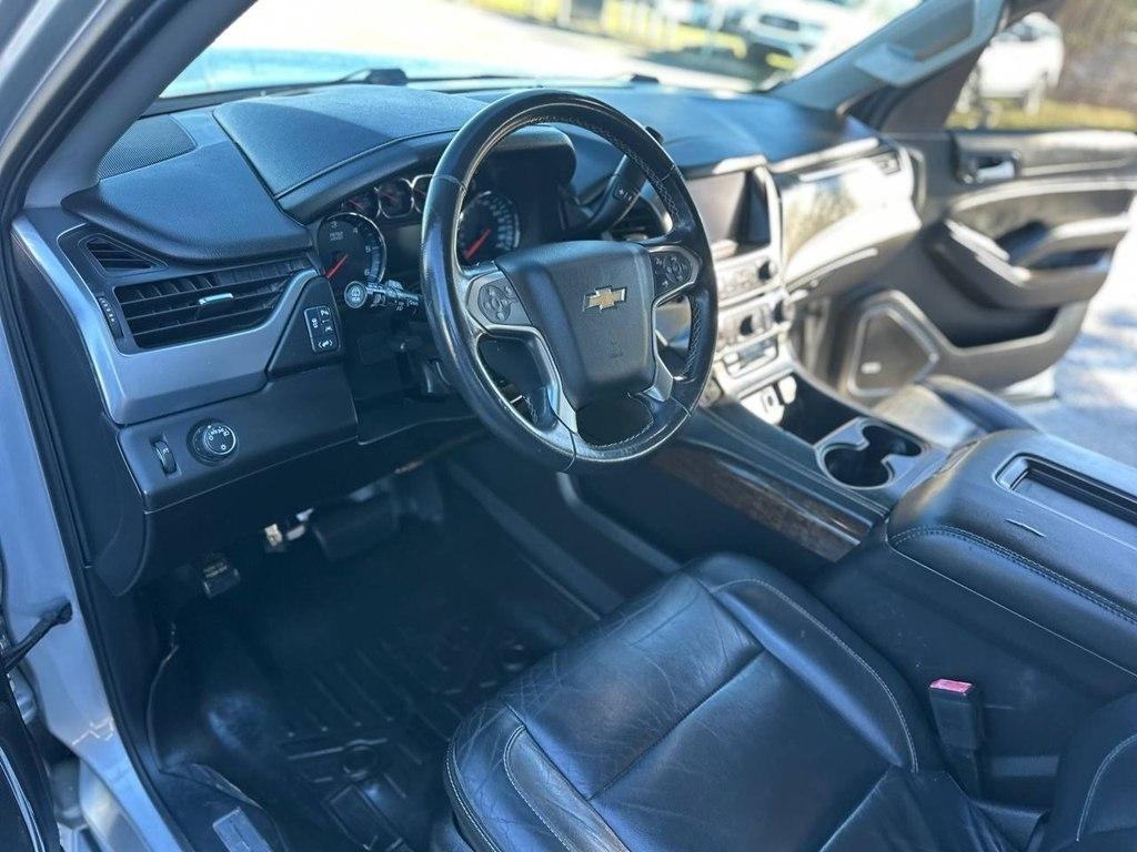 Chevrolet Suburban 2WD 4dr 1500 LT 2019