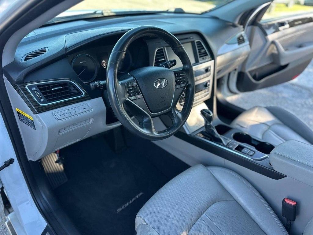 Hyundai Sonata Hybrid Limited 2.0L 2017