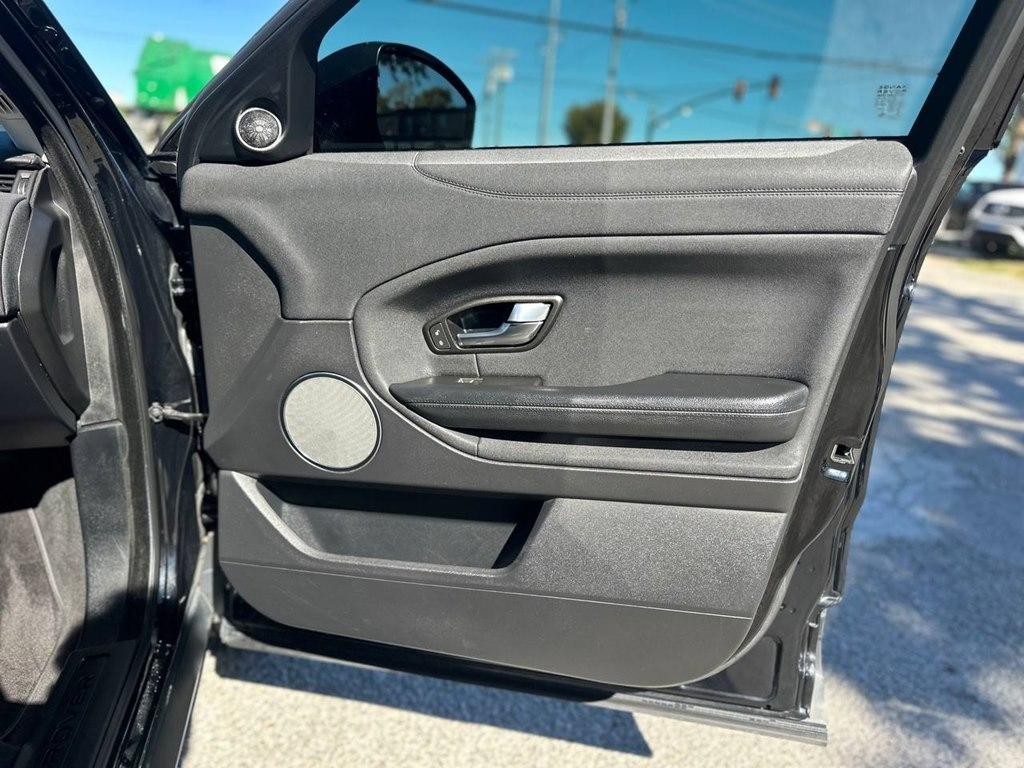 Land Rover Range Rover Evoque 5 Door SE 2018