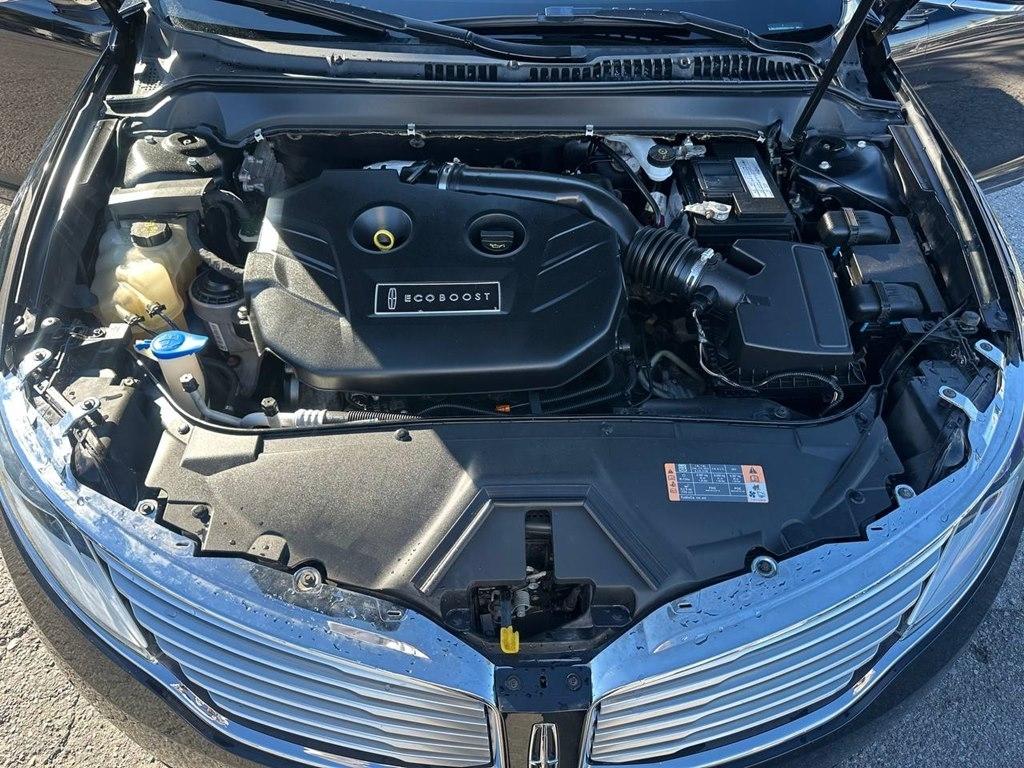 Lincoln MKZ 4dr Sdn FWD 2016