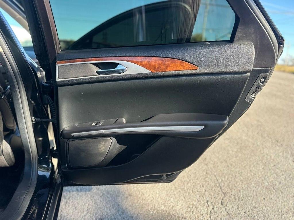 Lincoln MKZ 4dr Sdn FWD 2016