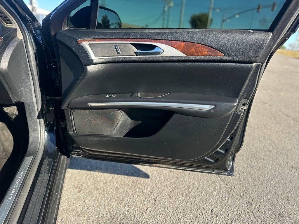 Lincoln MKZ 4dr Sdn FWD 2016