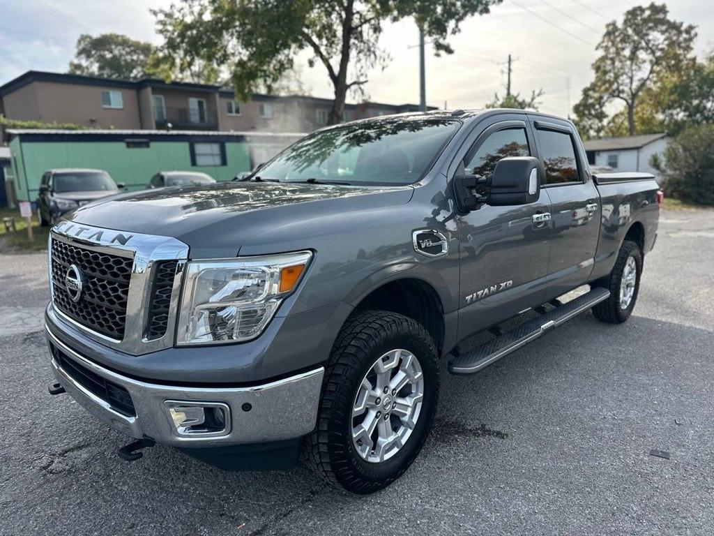 Nissan Titan XD 4x4 Gas Crew Cab SV 2017