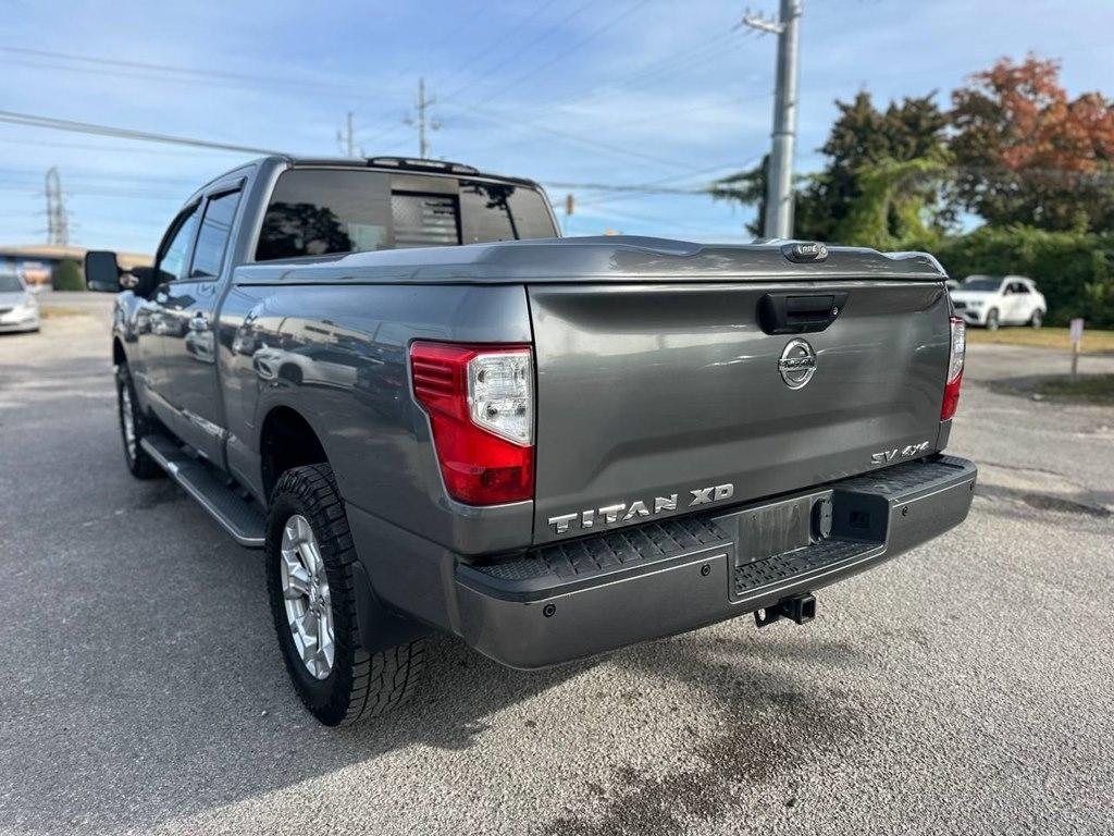 Nissan Titan XD 4x4 Gas Crew Cab SV 2017