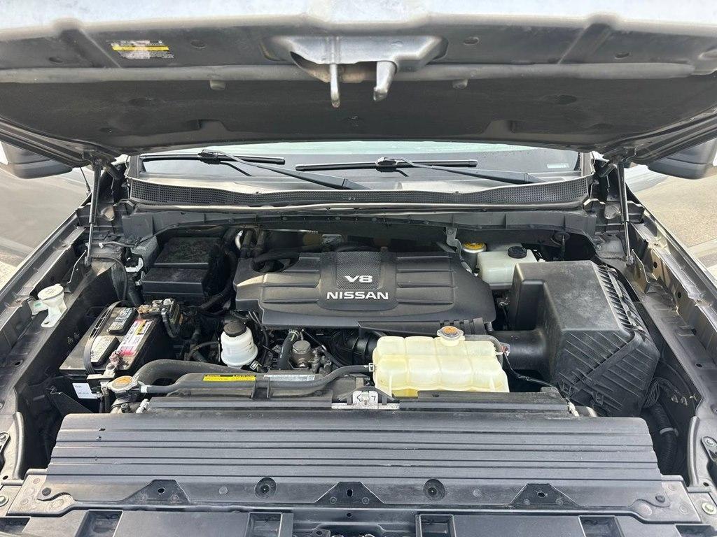 Nissan Titan XD 4x4 Gas Crew Cab SV 2017