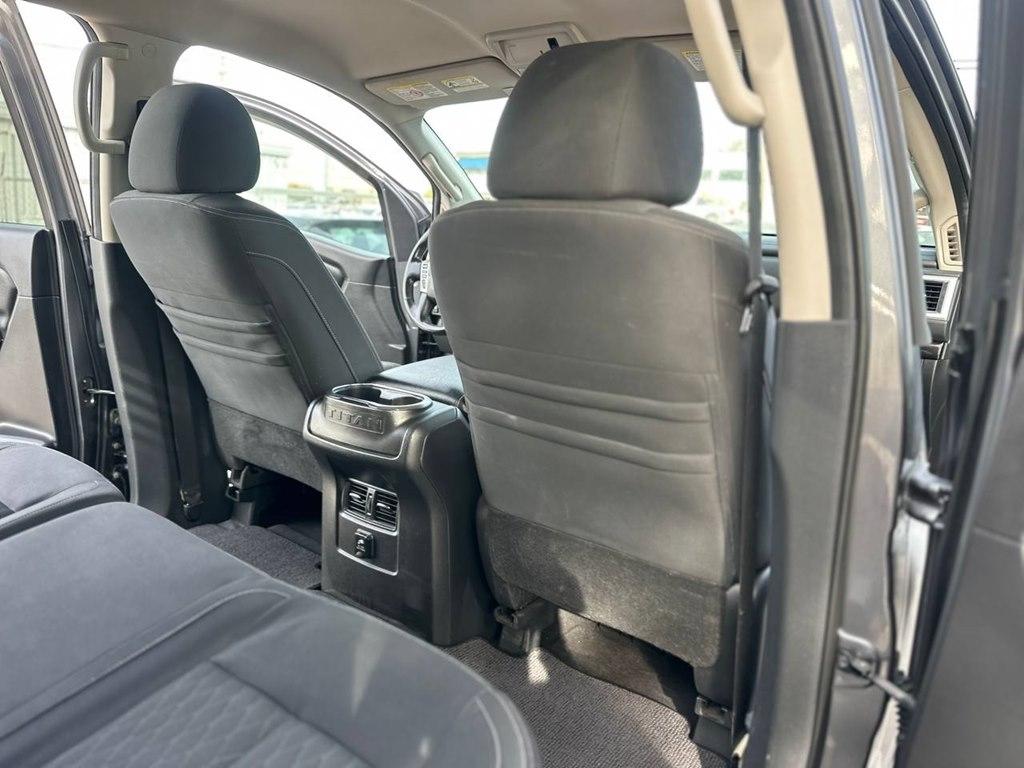 Nissan Titan XD 4x4 Gas Crew Cab SV 2017