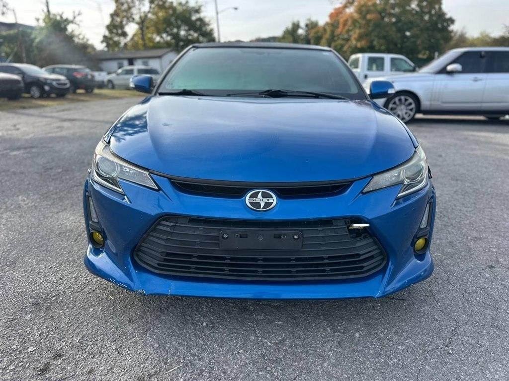 Scion tC 2dr HB Man (Natl) 2015