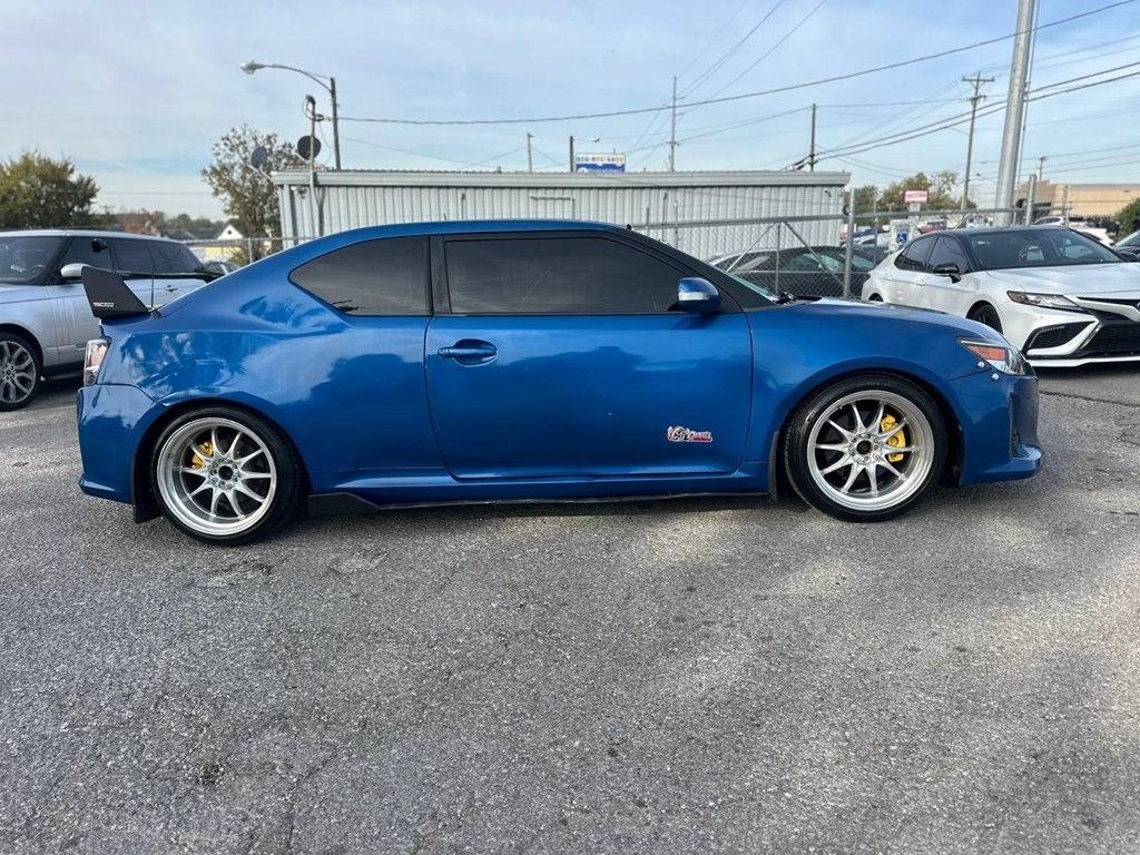 Scion tC 2dr HB Man (Natl) 2015