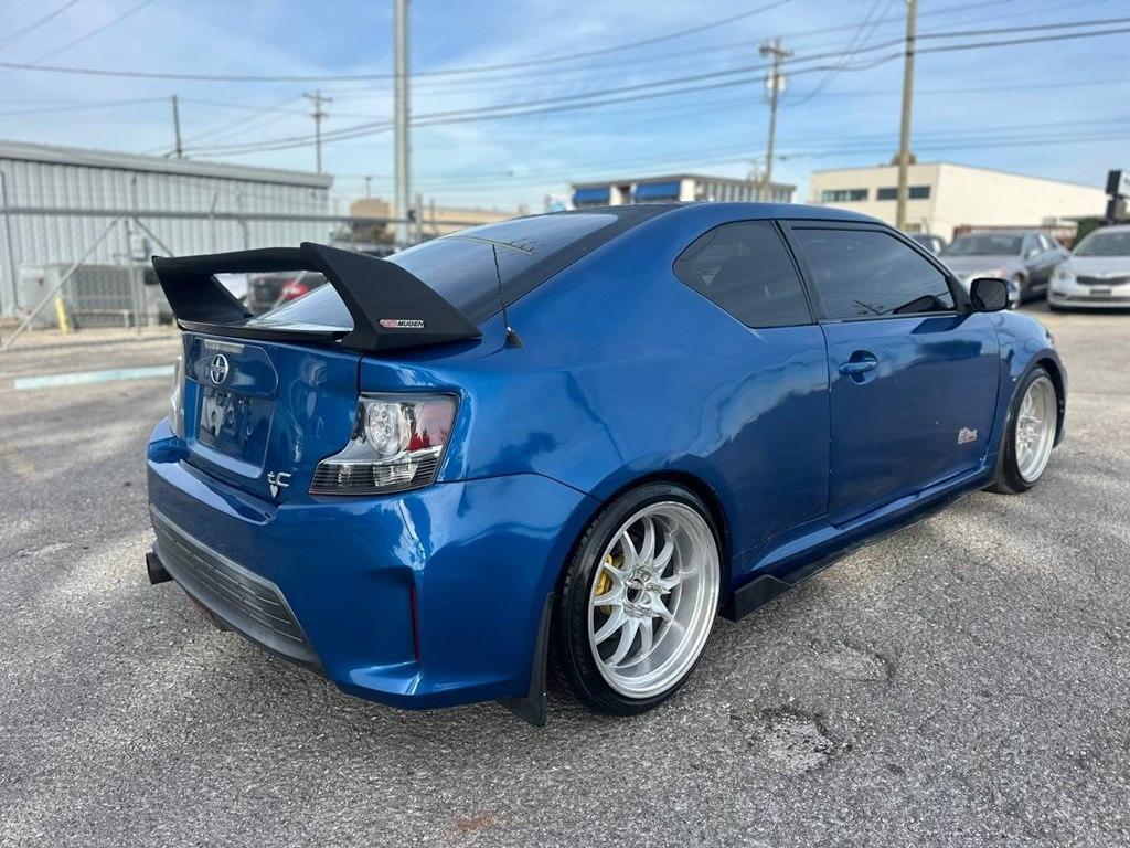 Scion tC 2dr HB Man (Natl) 2015