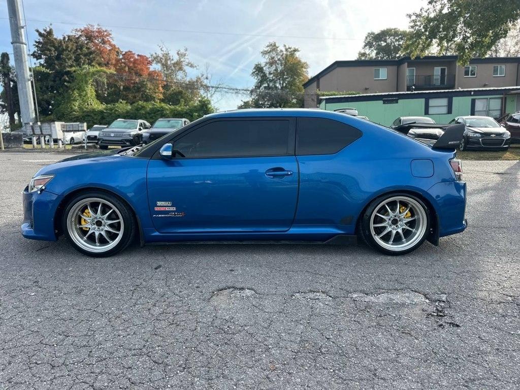Scion tC 2dr HB Man (Natl) 2015