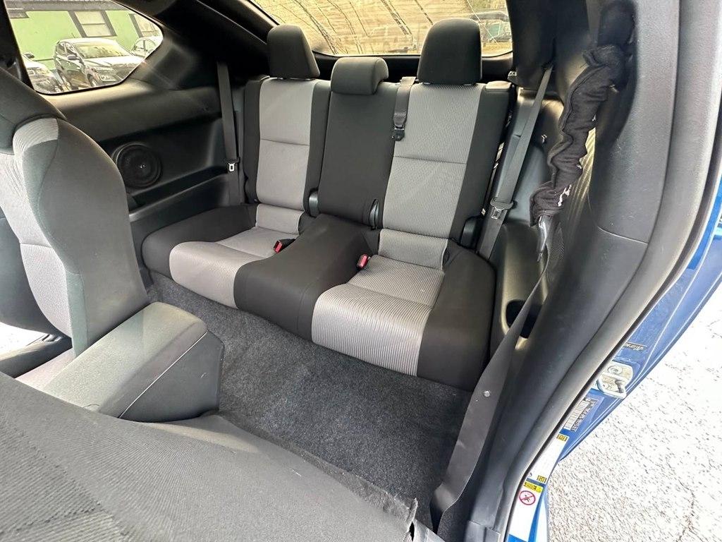Scion tC 2dr HB Man (Natl) 2015