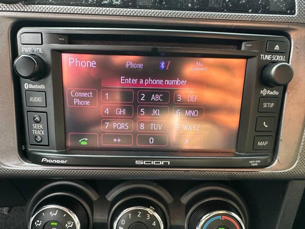 Scion tC 2dr HB Man (Natl) 2015