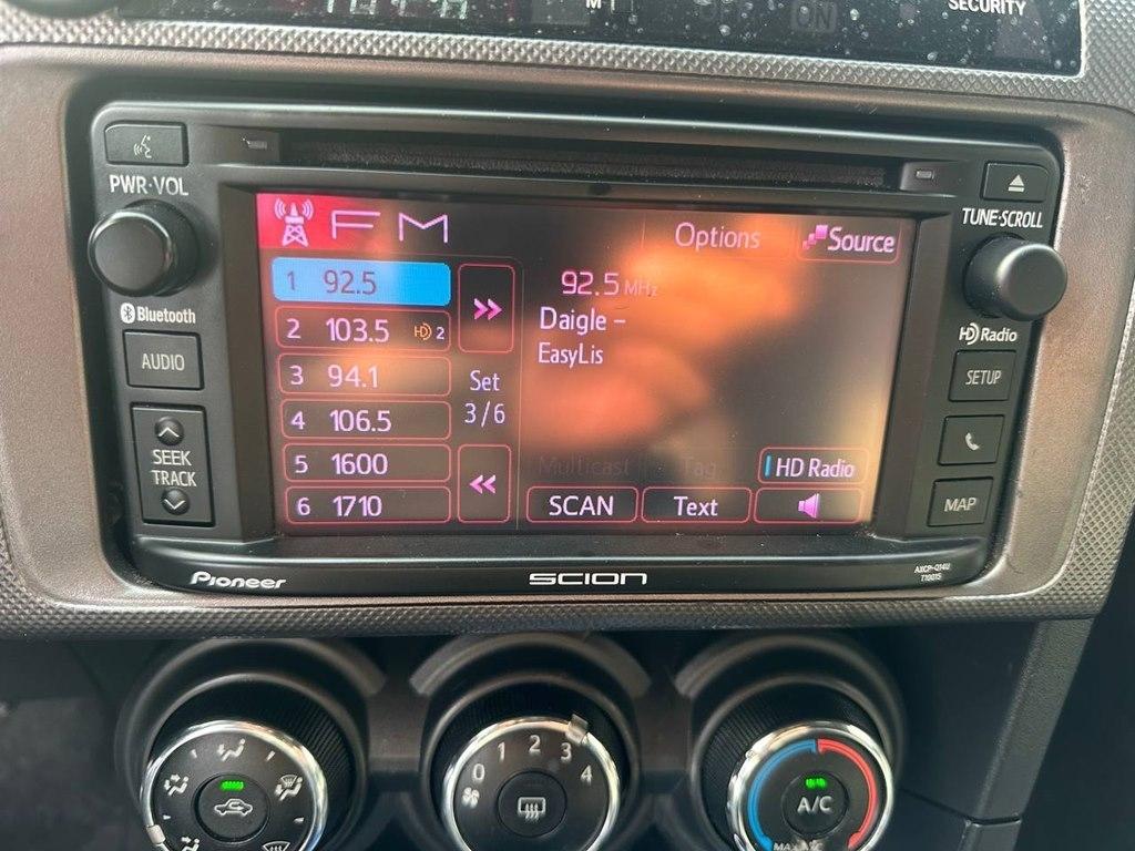Scion tC 2dr HB Man (Natl) 2015