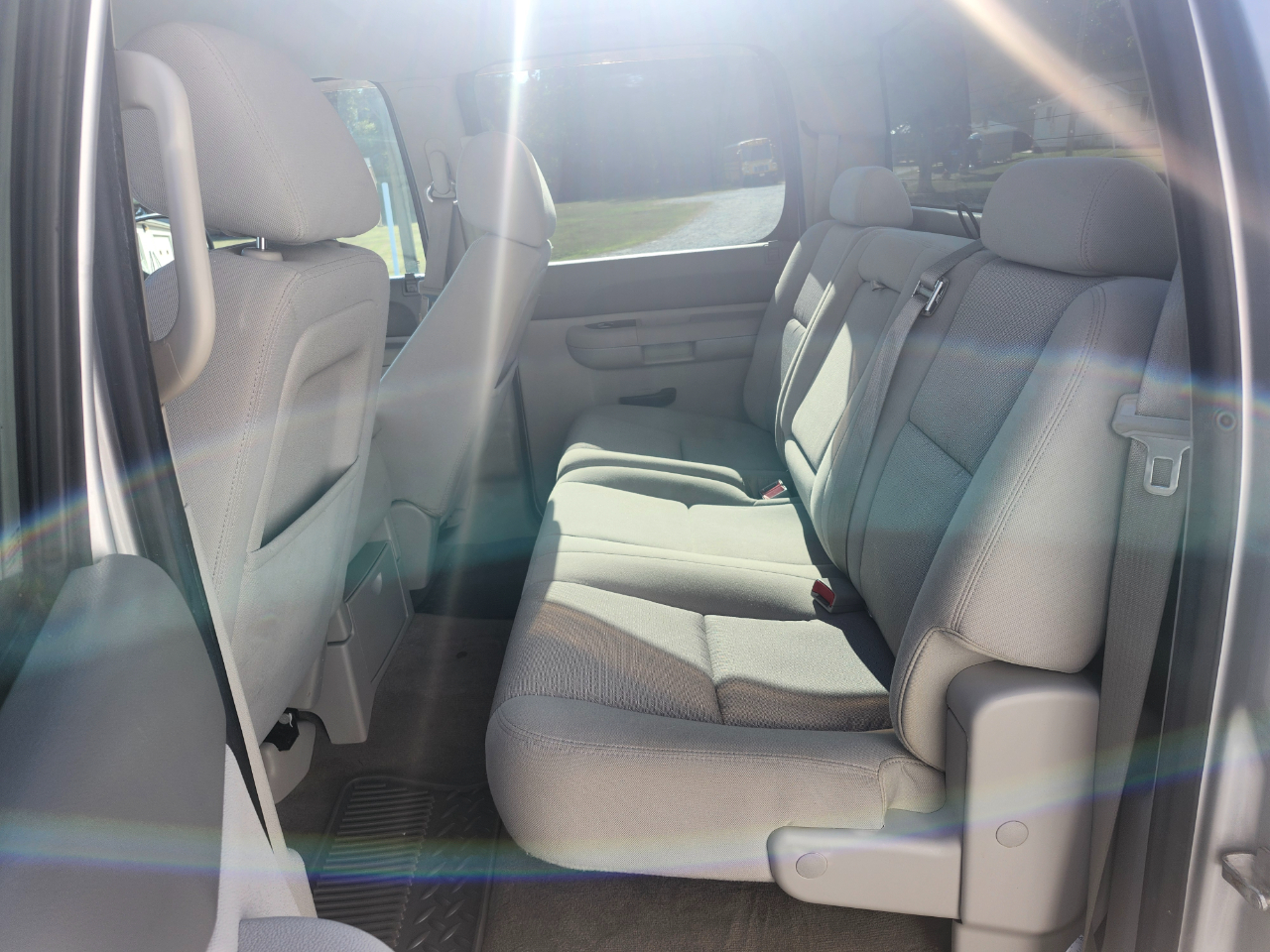 GMC Sierra 1500 4WD Crew Cab 143.5" SLE 2013 GMC Sierra 1500 4WD Crew Cab 143.5" SLE 2013