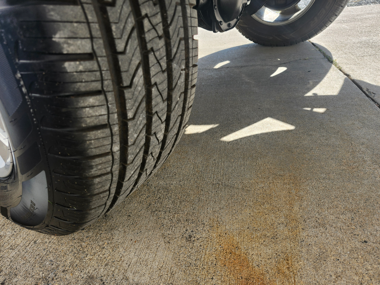 GMC Sierra 1500 4WD Crew Cab 143.5" SLE 2013 GMC Sierra 1500 4WD Crew Cab 143.5" SLE 2013