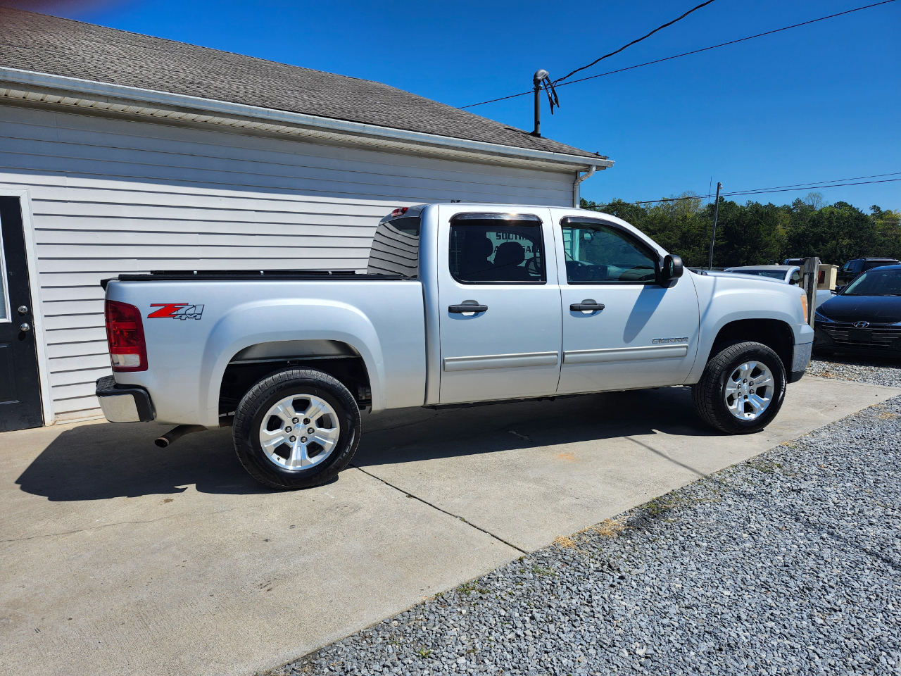 2013 Gmc Sierra 1500 SLE photo 3