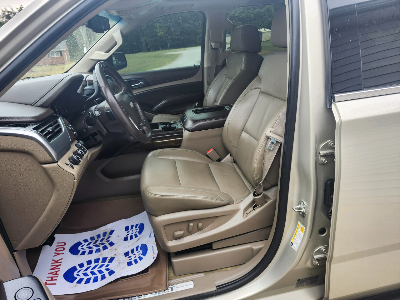 Chevrolet Suburban 4WD 4dr LT 2015 Chevrolet Suburban 4WD 4dr LT 2015