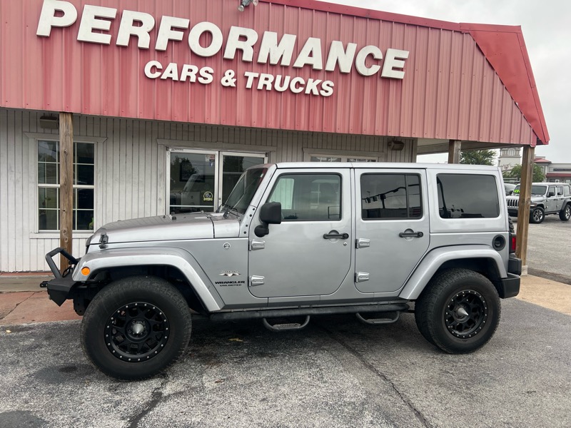 2016 Jeep Wrangler Sahara photo 14