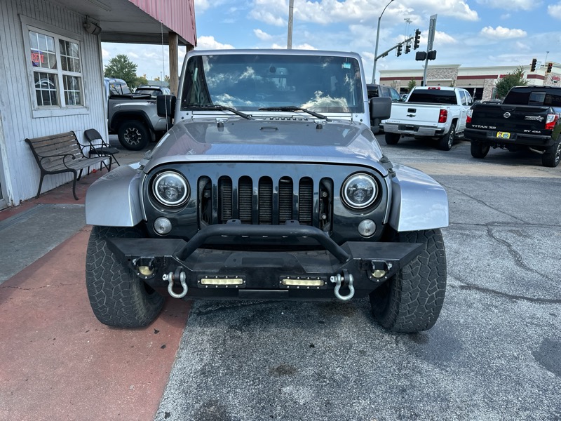 2016 Jeep Wrangler Sahara photo 15