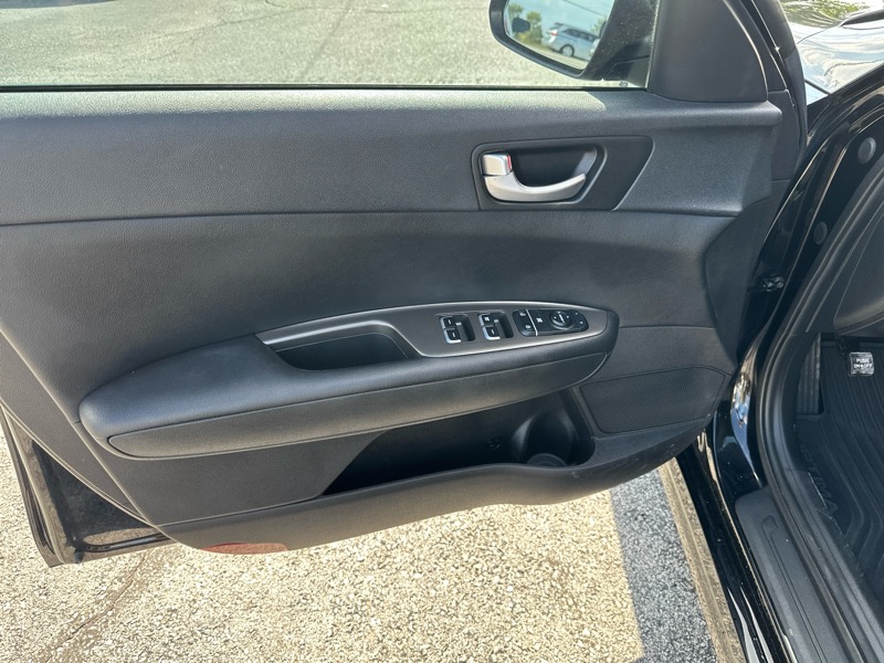 2020 Kia Optima LX SE photo 10