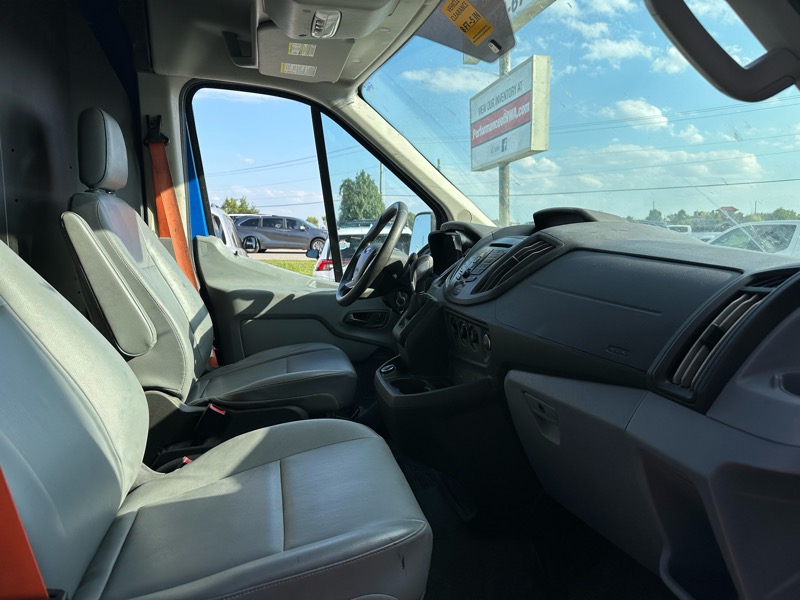 2019 Ford Transit Van photo 4