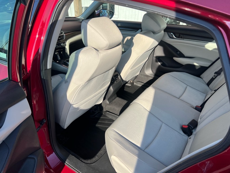 2019 Honda Accord EX photo 5