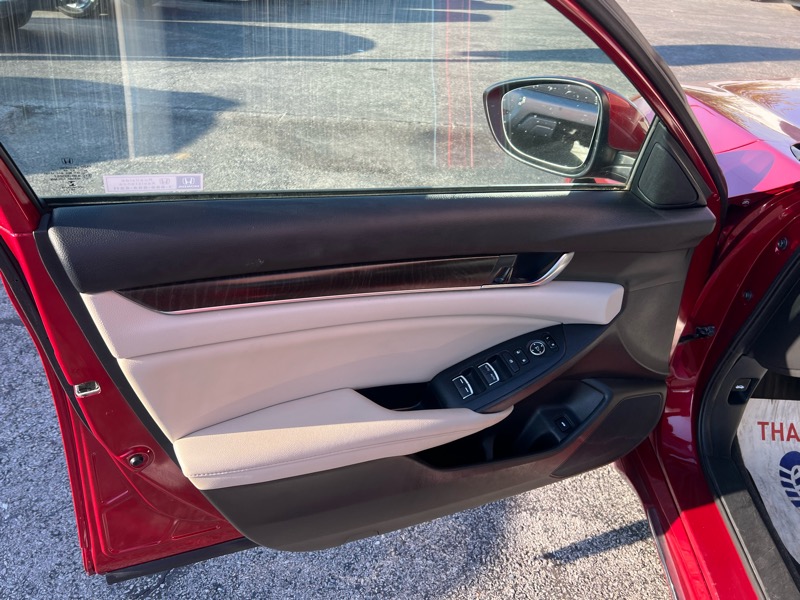 2019 Honda Accord EX photo 6