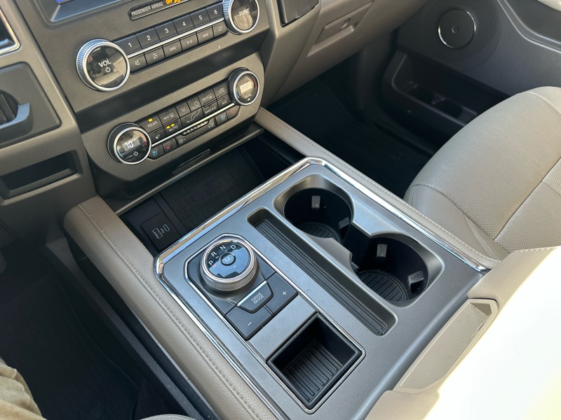 Ford Expedition XLT 2020 Ford Expedition XLT 2020