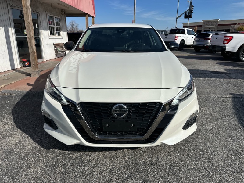 2021 Nissan Altima 2.5 SR photo 2