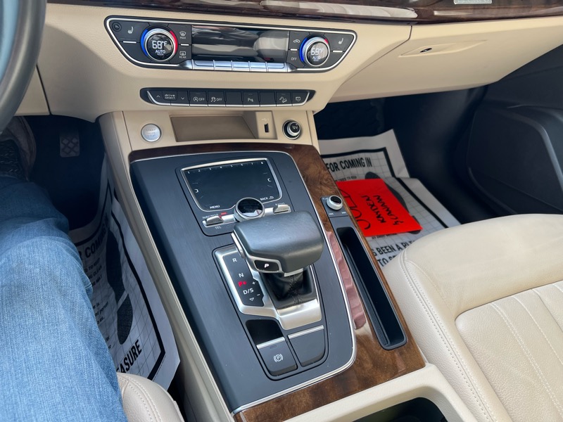 Audi Q5 2.0T Premium Plus quattro 2018