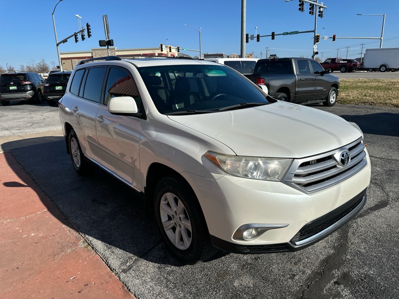 Toyota Highlander SE FWD V6 2012
