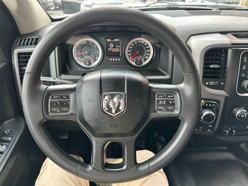 RAM 1500 Tradesman Crew Cab SWB 4WD 2018