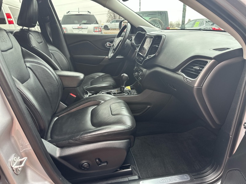 Jeep Cherokee Limited FWD 2019