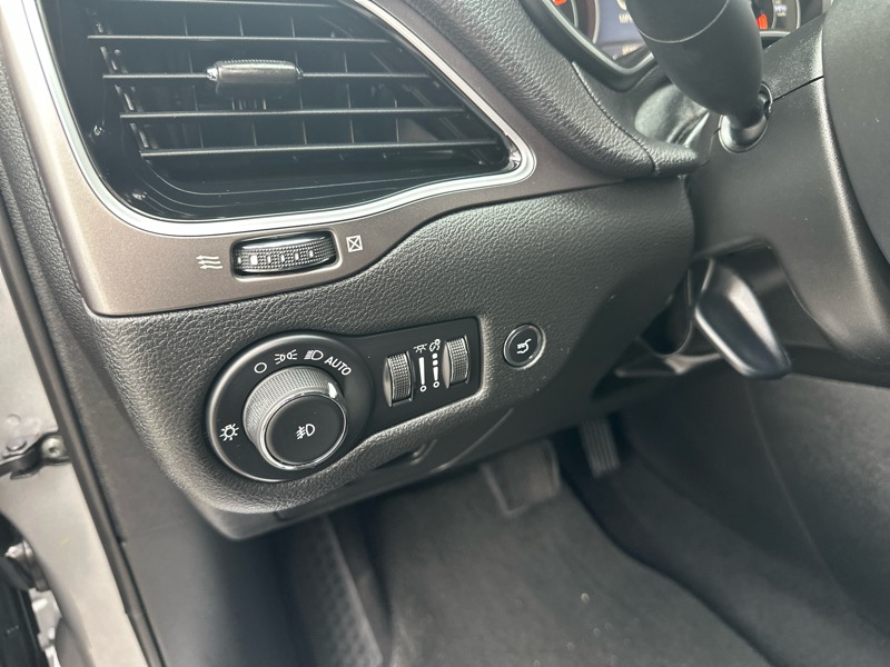 Jeep Cherokee Limited FWD 2019