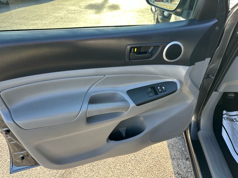 Toyota Tacoma Access Cab Auto 2WD 2012