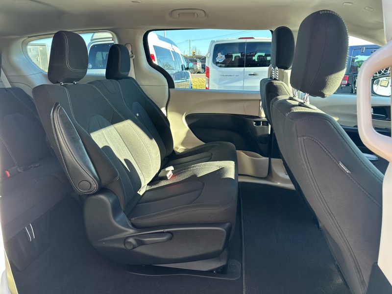 Chrysler Voyager L 2021