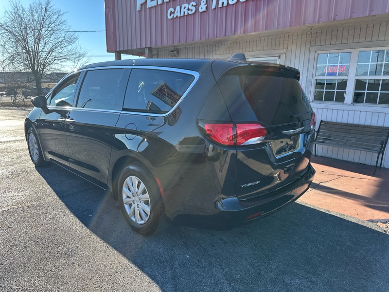 Chrysler Voyager L 2021