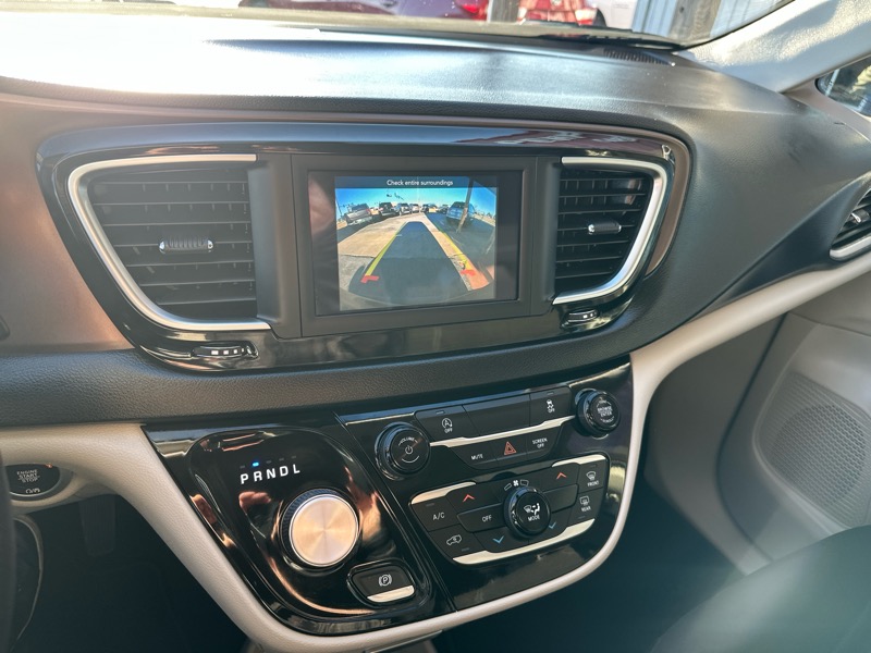 Chrysler Voyager L 2021