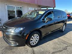 2021 Chrysler Voyager 