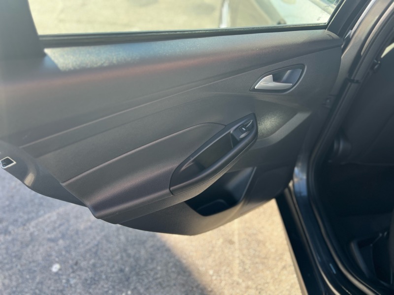 Ford Focus SE Hatch 2018